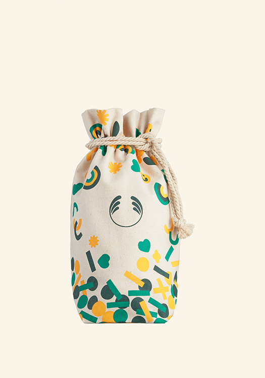 Торбичка за подарък Pouch Medium AR24