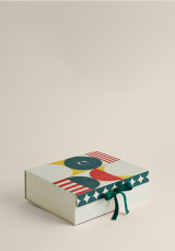 Подаръчна кутия Medium AR25