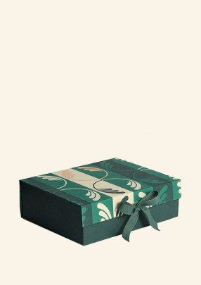 Подаръчна кутия Medium AR26