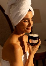 Крем за тяло Japanese Camellia Spa of the World™ 300 ml