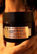 Крем за тяло Japanese Camellia Spa of the World™ 300 ml