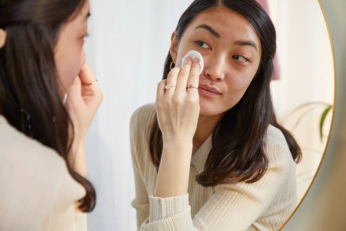 продукти за почистване на грим