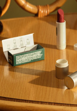 Контейнер за червило Peptalk