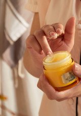 Ревитализиращ нощен крем за лице Oils Of Life 80 ml